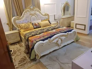 Photo - Royal Luxury Bed Set 6by7 Size