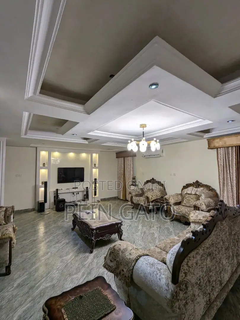 Beautiful 4 Bed Shared Apartment