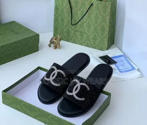 New Trending Design Cover Slippers in Store