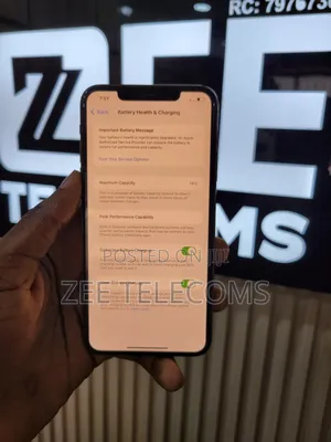 Apple iPhone 11 Pro Max 64 GB Gold