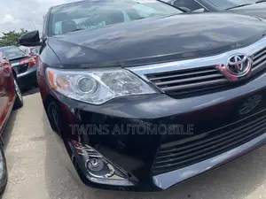 Toyota Camry LE 4dr Sedan w/Prod. End 11/13 (2.5L 4cyl 6A) 2014 Black