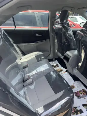 Toyota Camry LE 4dr Sedan (2.5L 4cyl 6A) 2013 Silver