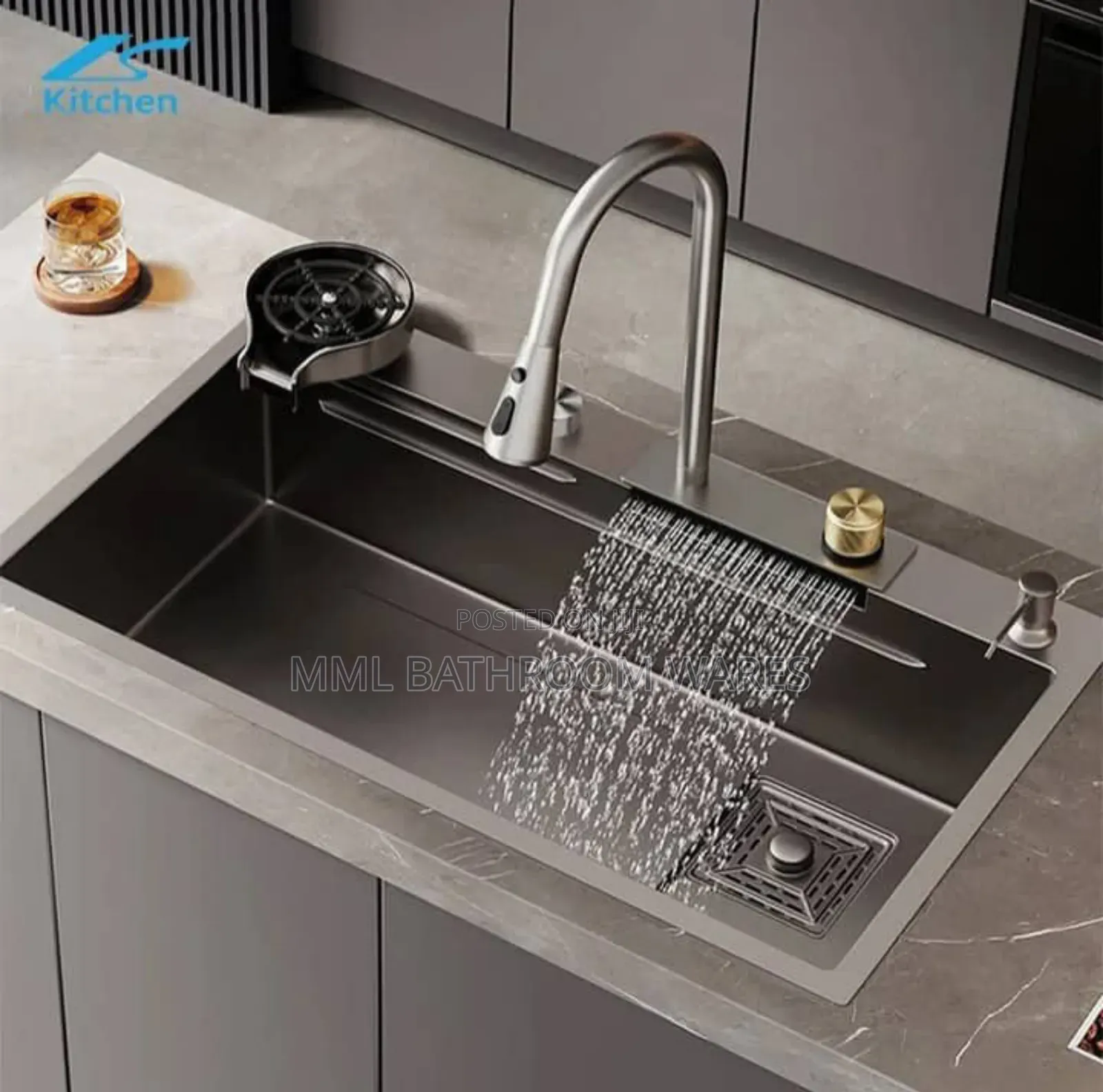 Black Multifunction Kitchen Sink With Pullout Faucet