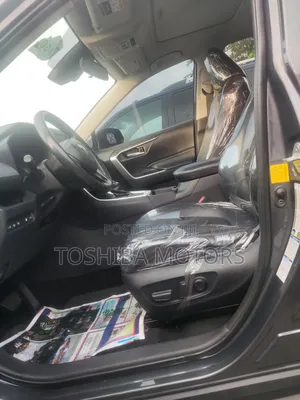 Toyota RAV4 XLE AWD 2020 Gray