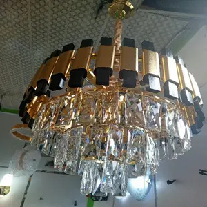 By 300 Crystal Chandelier Fitting Gd/Bk