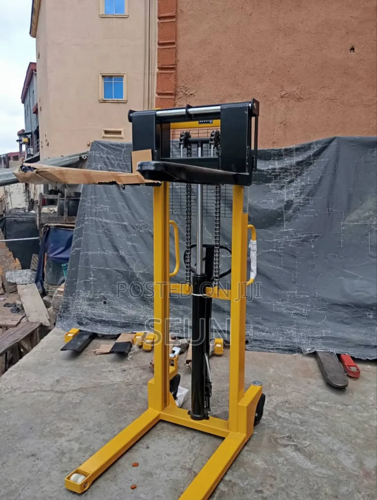 Stacker Manual (2 Ton)