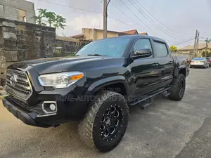 Toyota Tacoma 4dr Double Cab 2016 Black
