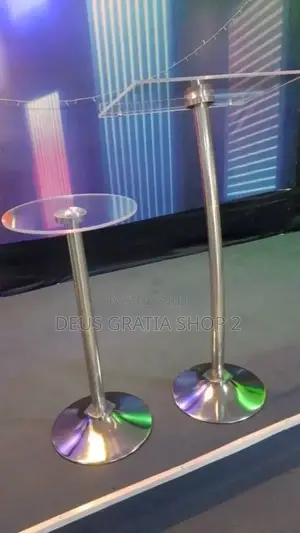 Single Pole Pulpit With Side Stool