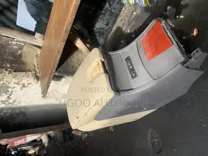 Arm Rest Console Es 350 2013 2010