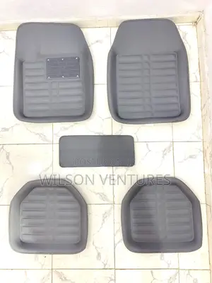 Gray Color Universal Leather Car Foot Mat