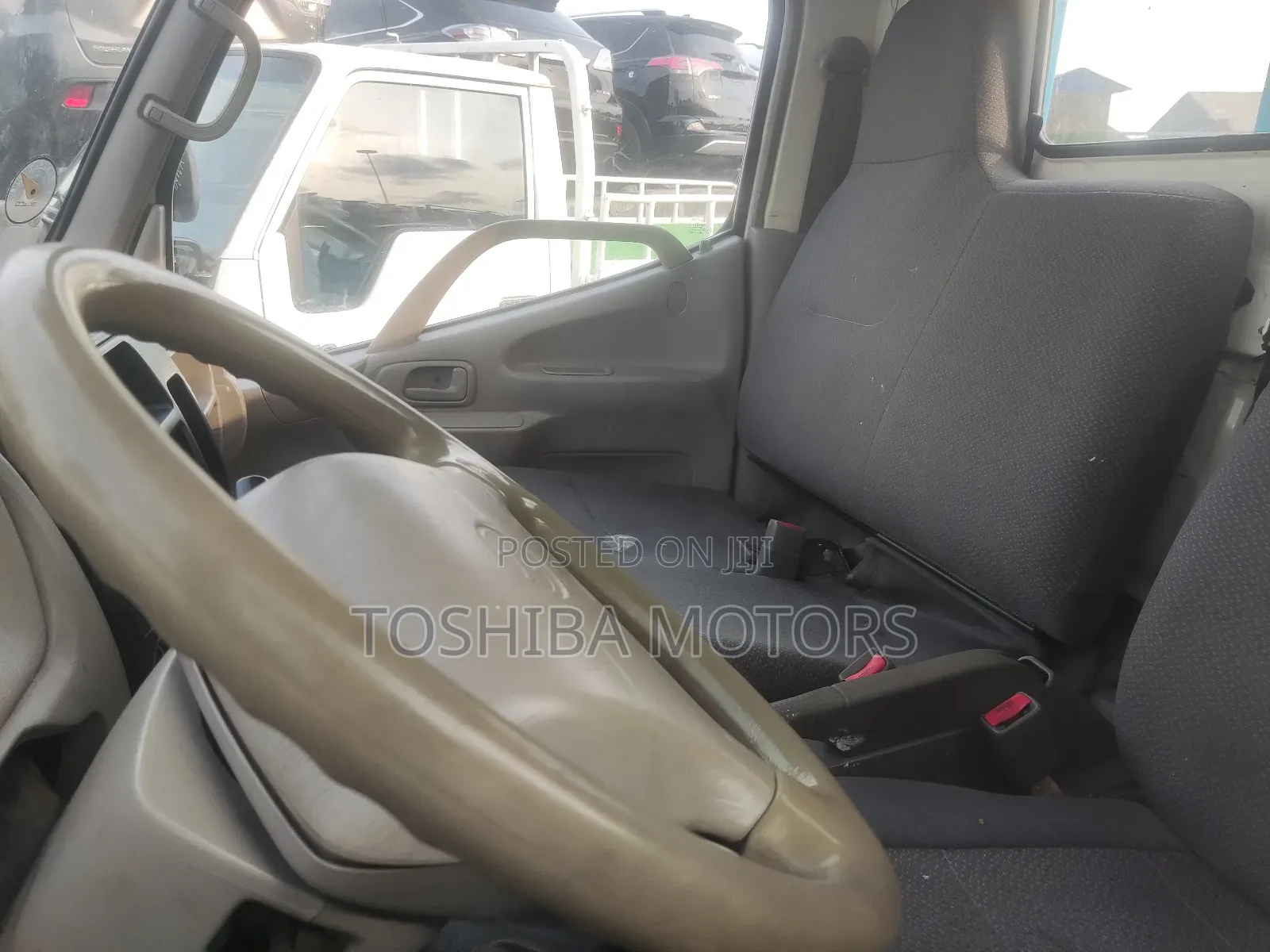 Toyota Dyna 2017 White