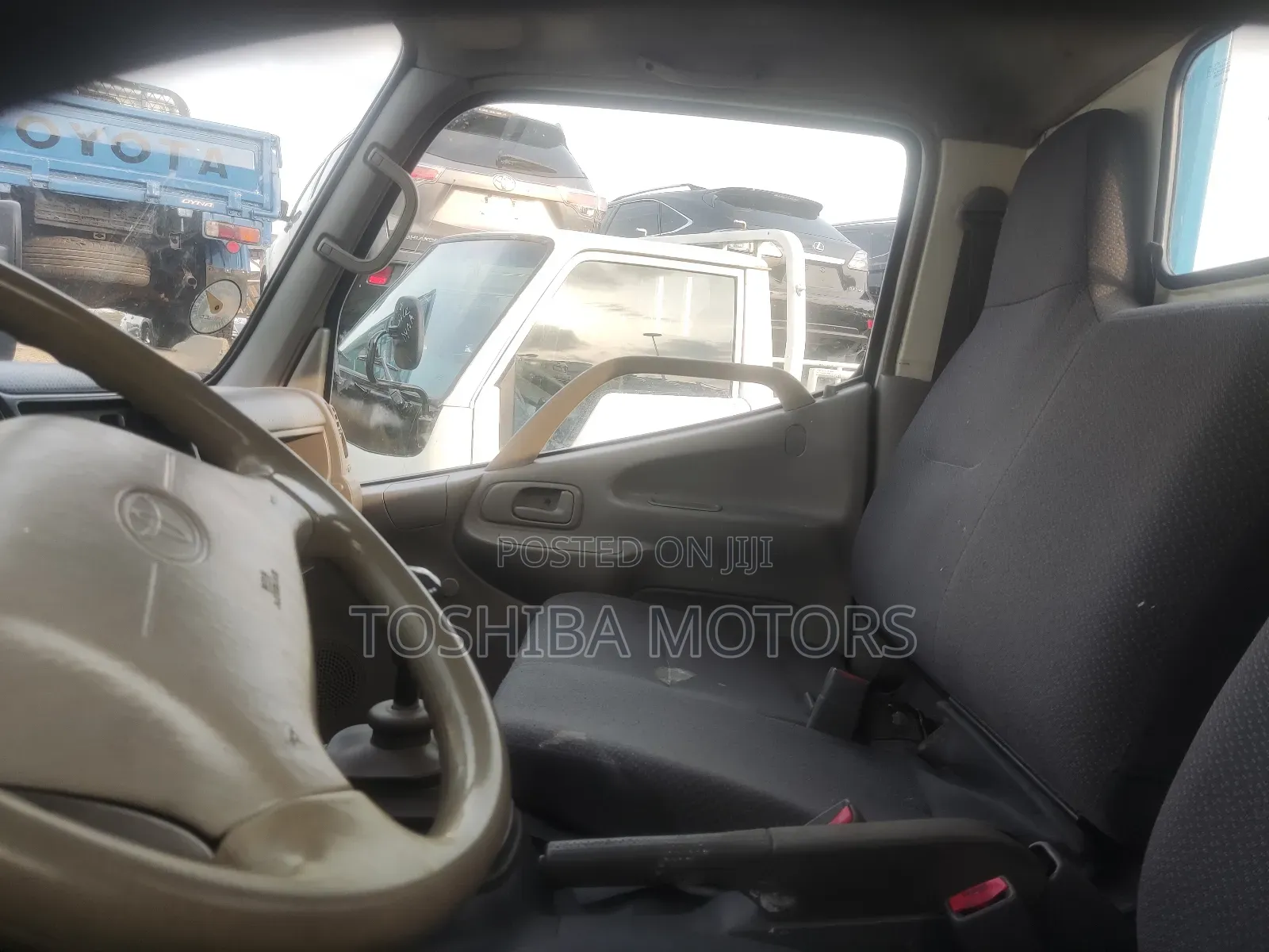 Toyota Dyna 2017 White