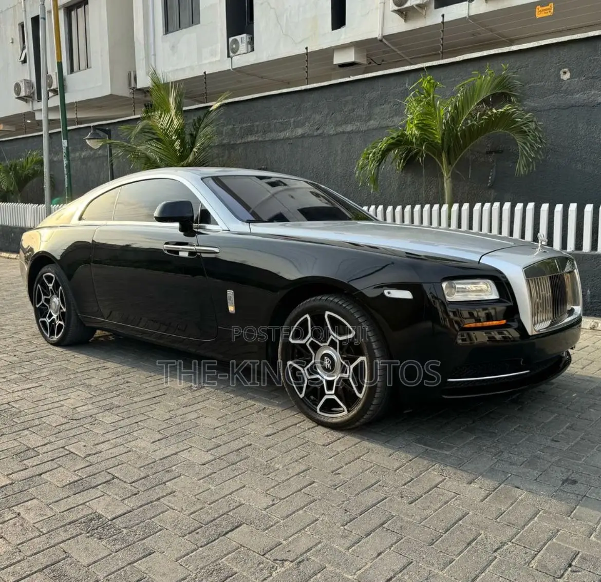 Rolls-Royce Wraith 6.6 RWD 2015 Black