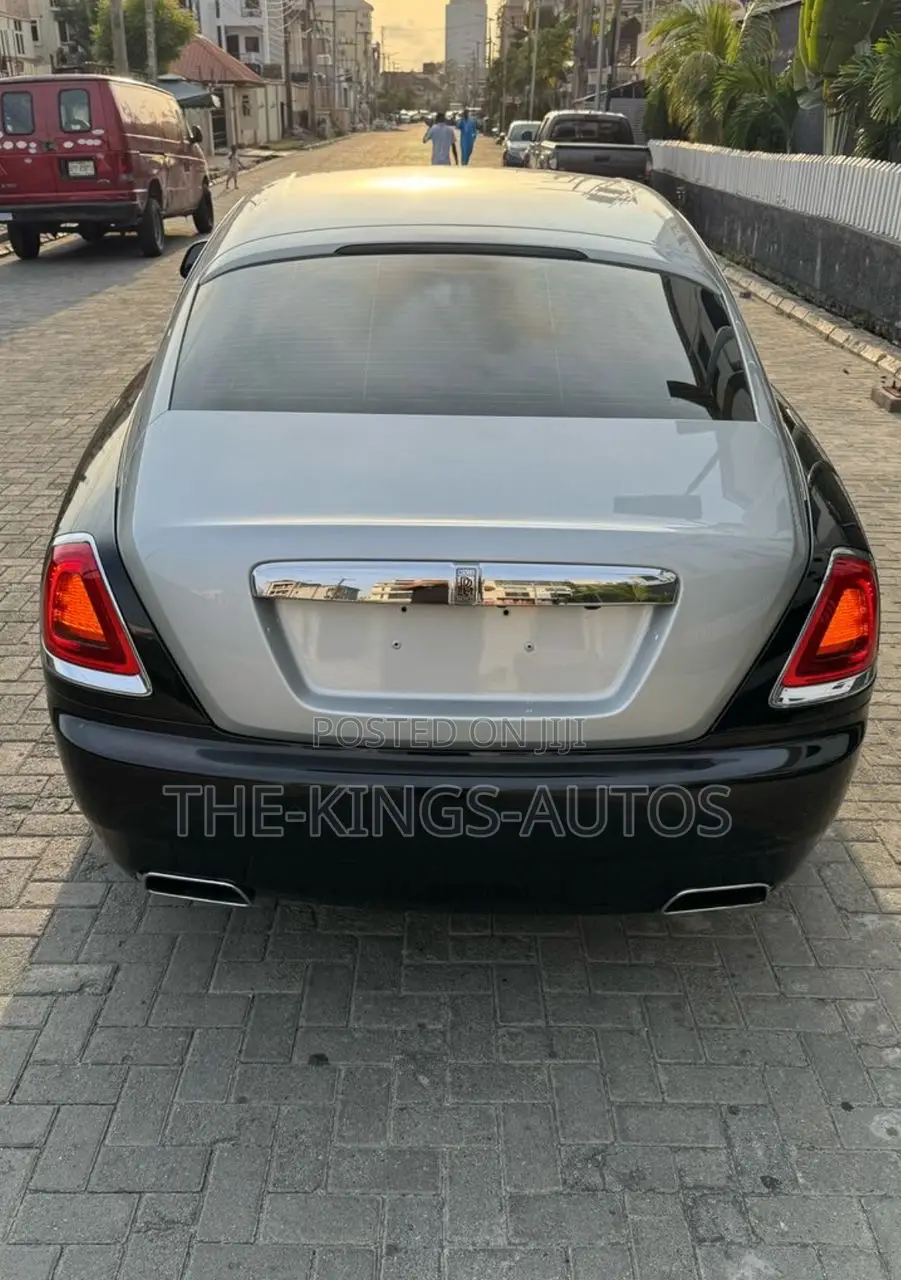 Rolls-Royce Wraith 6.6 RWD 2015 Black