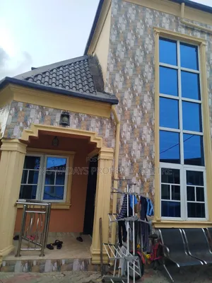 Furnished 3bdrm Duplex in Imam Estate, Akesan for sale