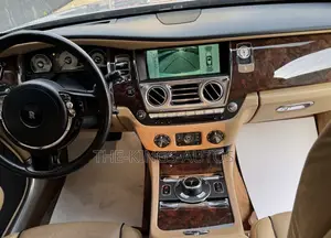 Rolls-Royce Wraith 6.6 RWD 2015 Black