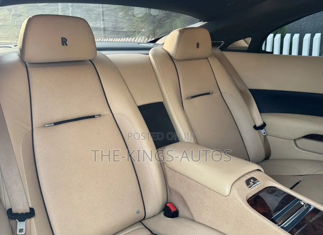 Rolls-Royce Wraith 6.6 RWD 2015 Black