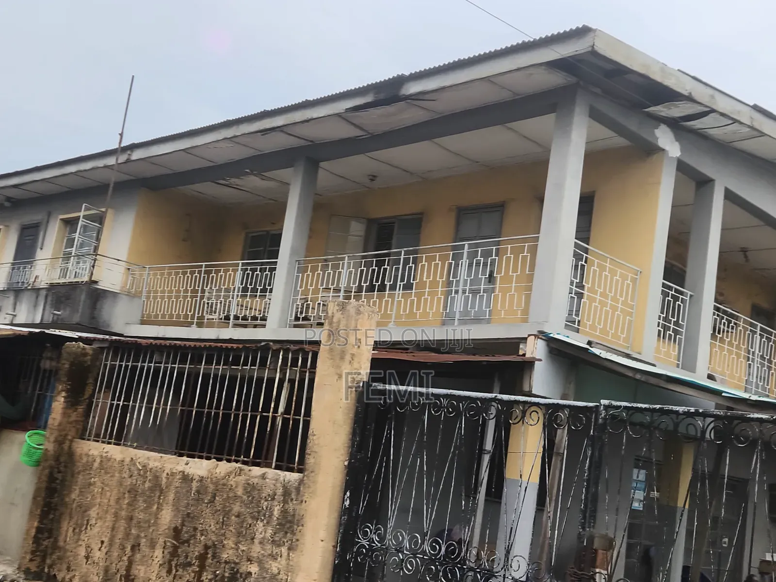 10 Bed Fully Detached Duplex for Rent in Surulere