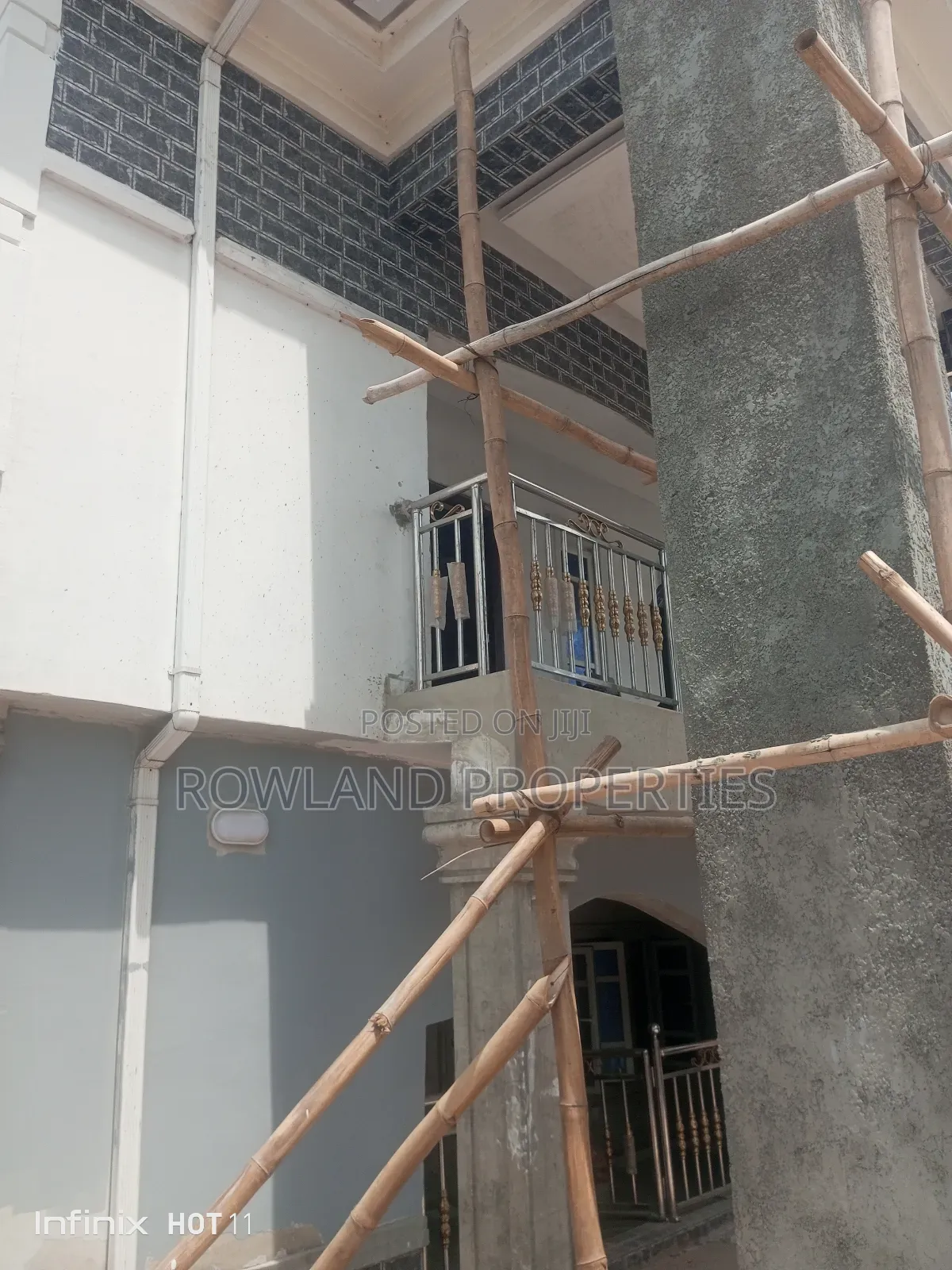 3bdrm Block of Flats in Greenville Estate, Ado / Ajah for rent