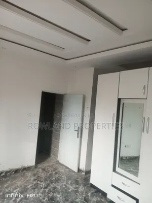 3bdrm Block of Flats in Greenville Estate, Ado / Ajah for rent