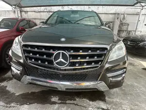 Mercedes-Benz M Class 2015 Brown