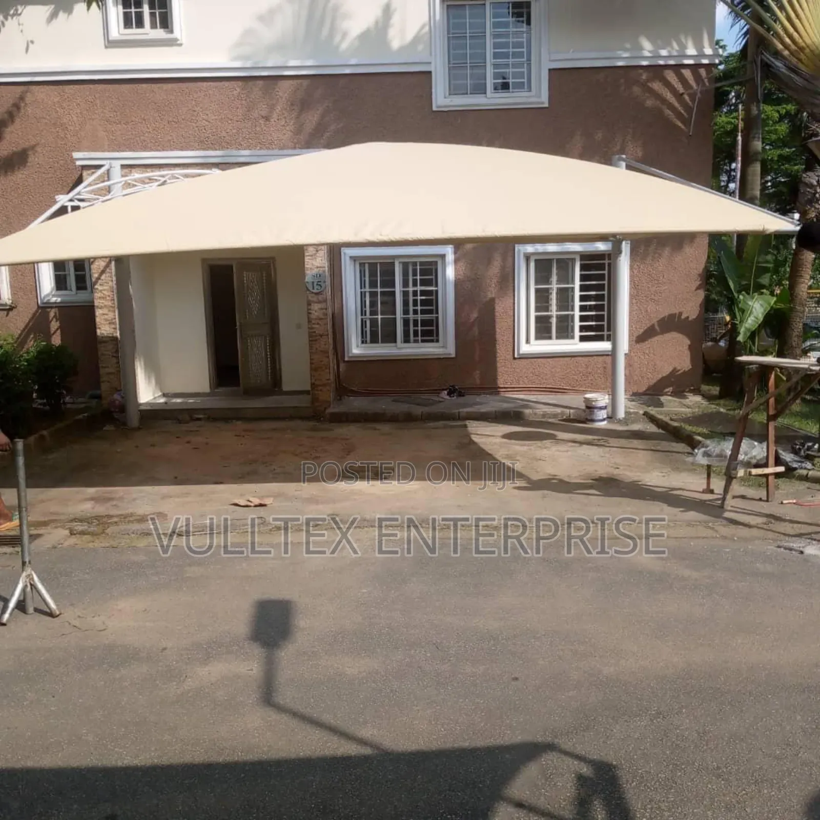 Net. Carport