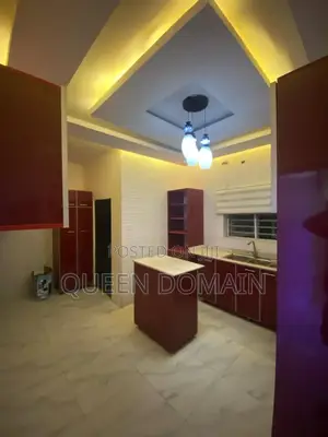 3bdrm Block of Flats in Hopevill, Ajah for rent