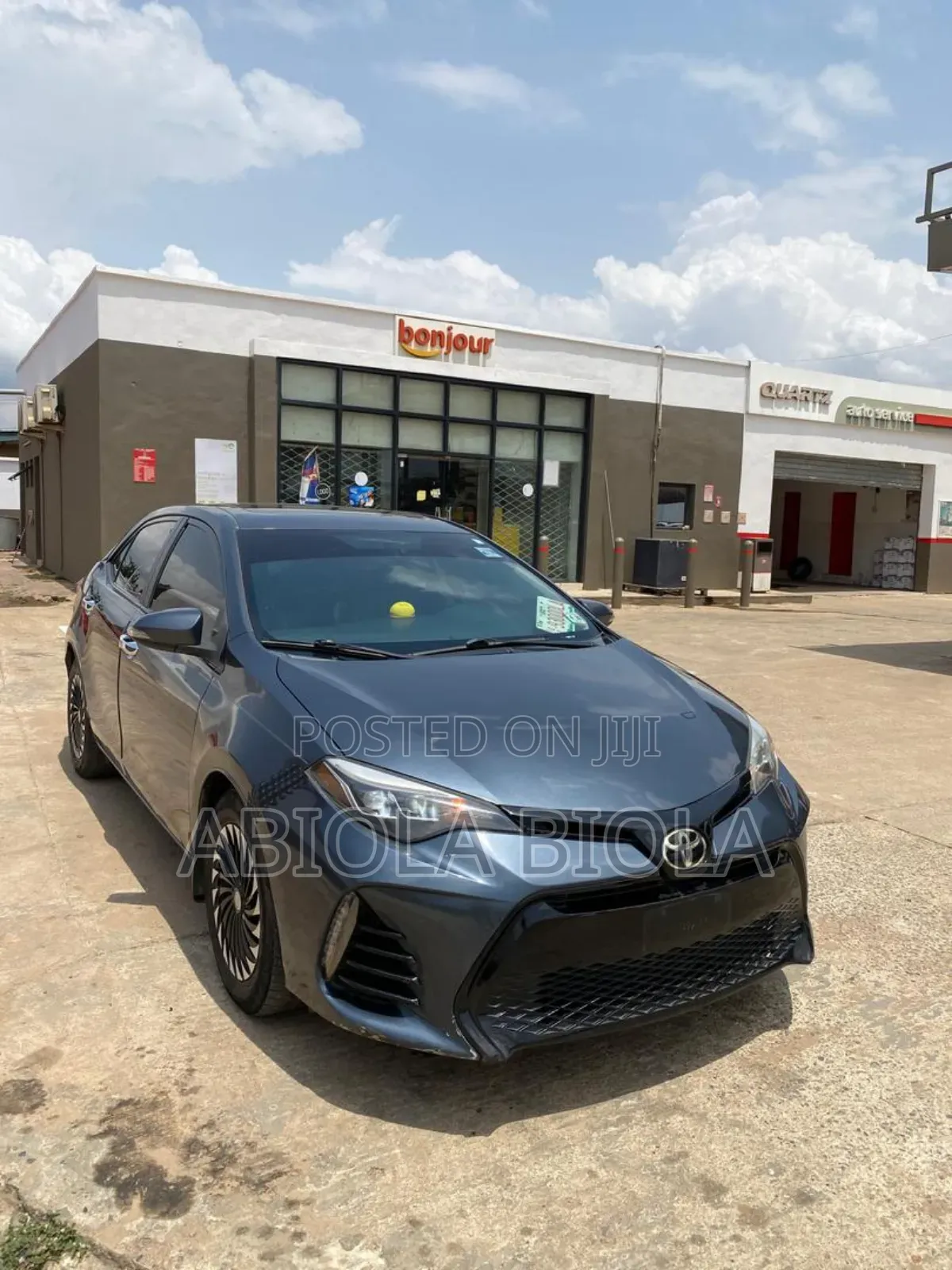 2015 Toyota Corolla S Premium 4dr Sedan (1.8L 4cyl CVT)