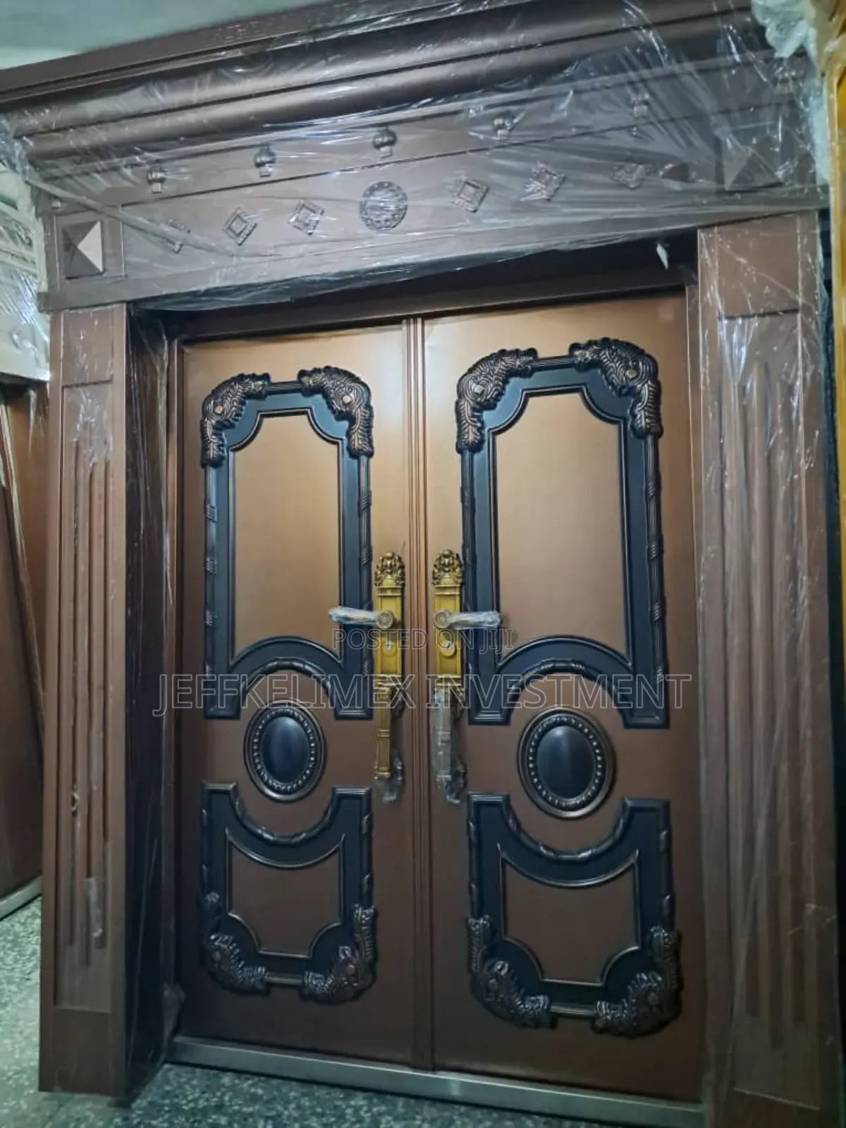 Cast Door With Architrave