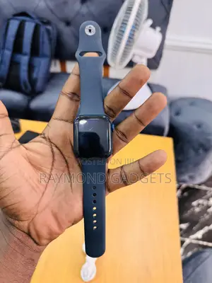 Photo - Premium Used Apple Iwatch Series 6 (40mm) – Black