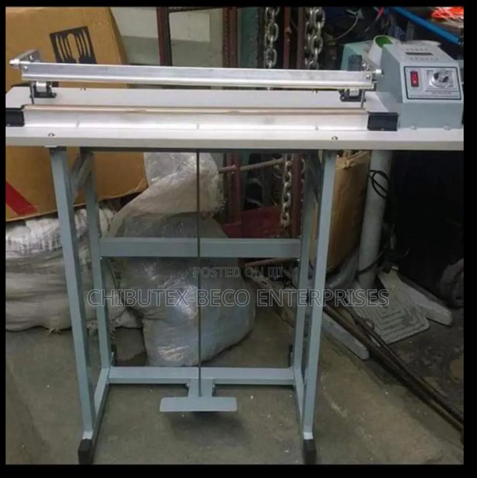 Pedal Nylon Sealing and Cutting Machine