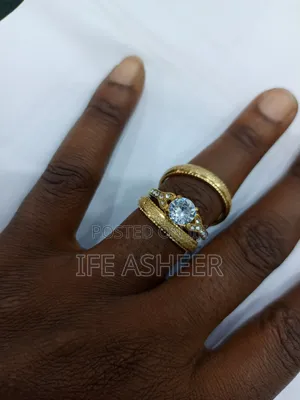 Photo - Couples Set of Wedding Ring Z01 - Gold