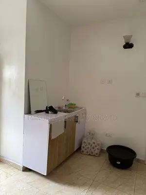 Furnished Studio Apartment in Orchild, Chevron for rent