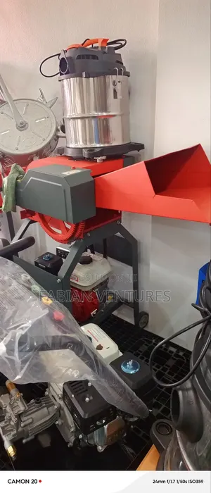 Strong Chaff Cutter Machine Complete