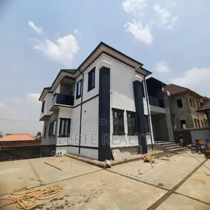 5bdrm Duplex in Lokogoma for sale