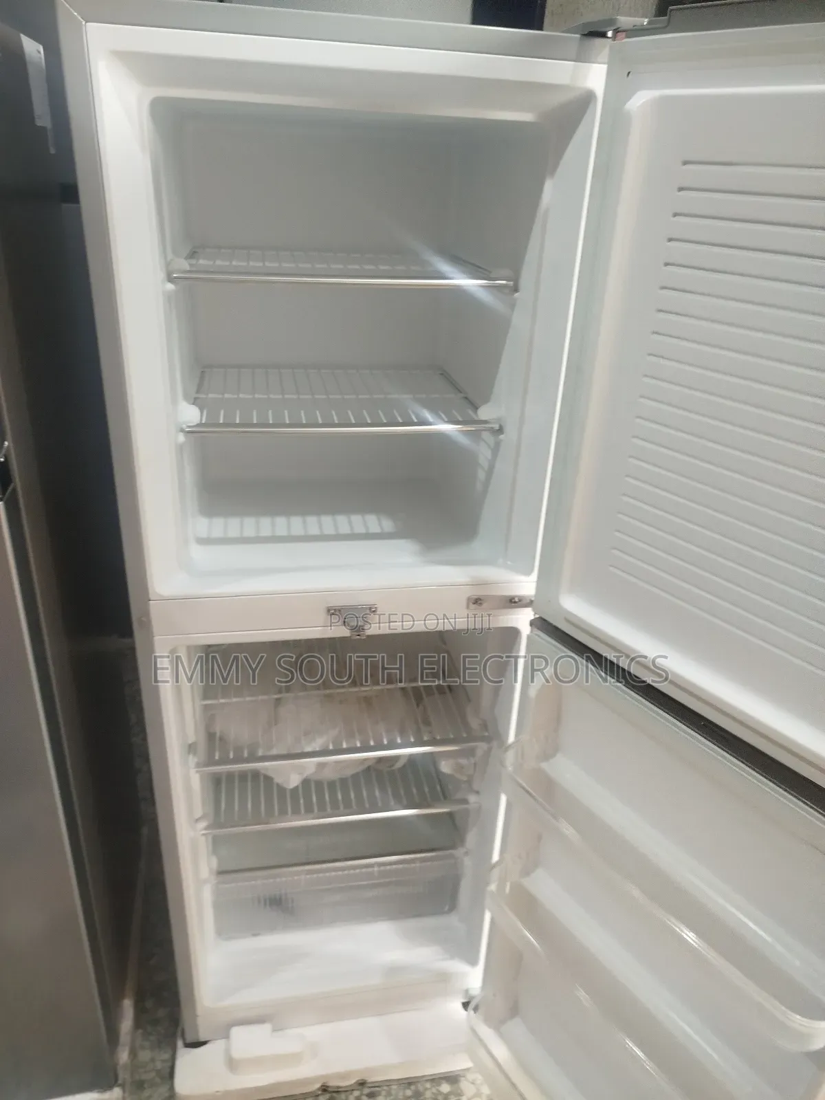 Restpoint Low Voltage Fridge