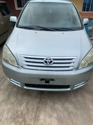 Toyota Ipsum 2001 Green
