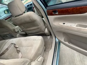 Toyota Ipsum 2001 Green
