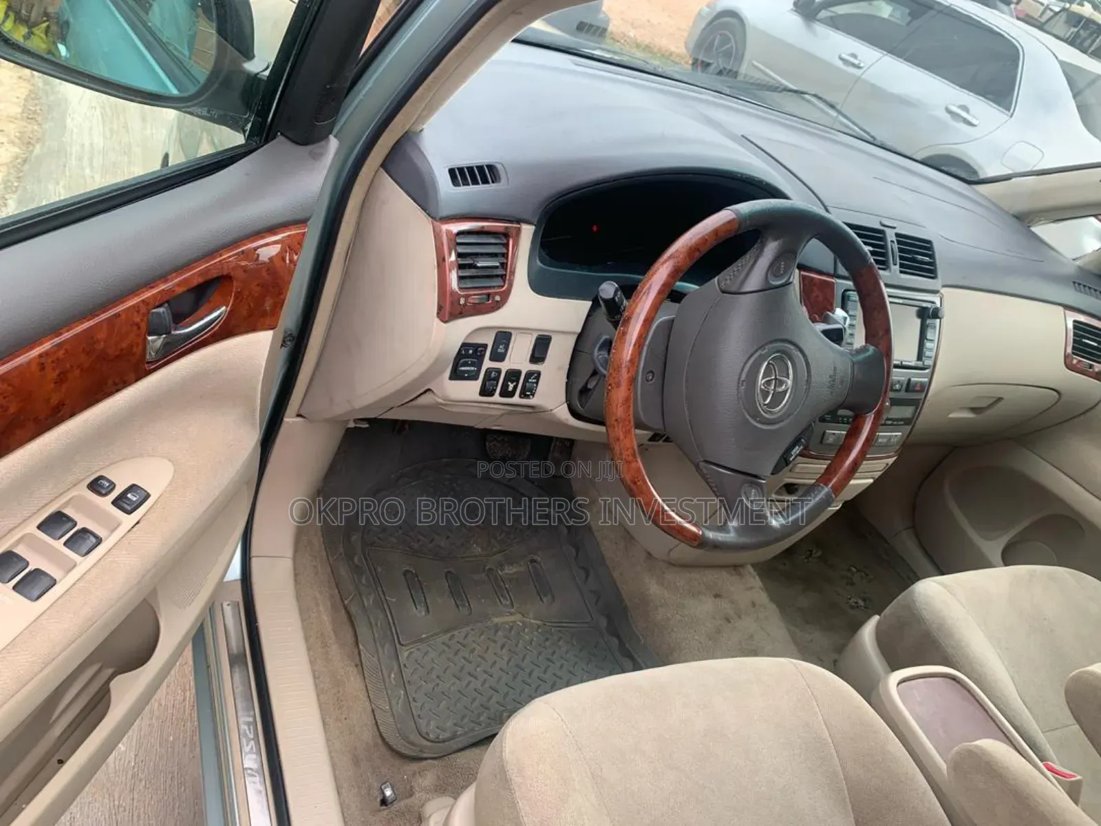 Toyota Ipsum 2001 Green