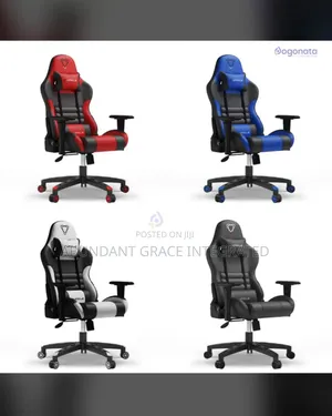 Gaming Chair With Adjustable Hand.
