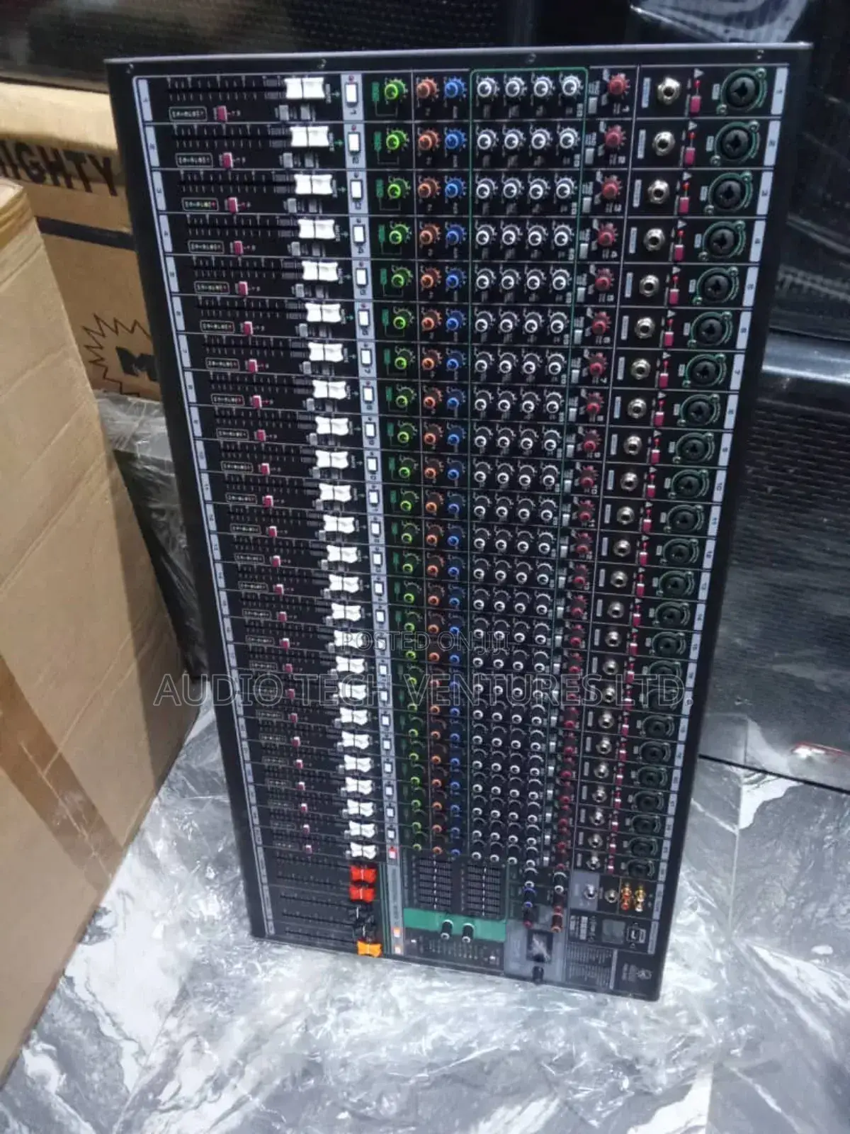 Professional Mighty Pro 24ch Mixer