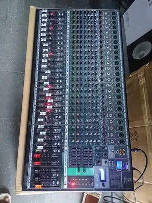 Professional Mighty Pro 24ch Mixer