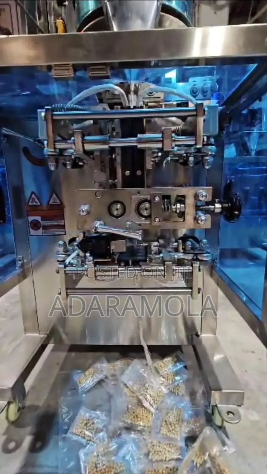 Granules Packaging Machine(4 Sides Sealing)