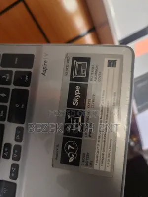 New Laptop Acer Aspire V3-531 8GB Intel Core I7 HDD+SSD 500GB
