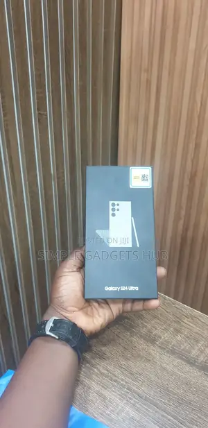 New Samsung Galaxy S24 Ultra 512 GB