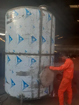 2000 Liters of Stainless Tank