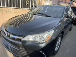 Toyota Camry 2016 Gray
