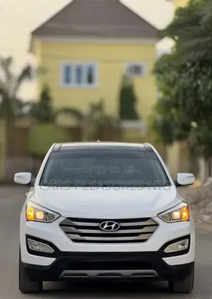 Hyundai Santa Fe 2014 White