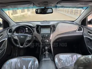 Hyundai Santa Fe 2014 White