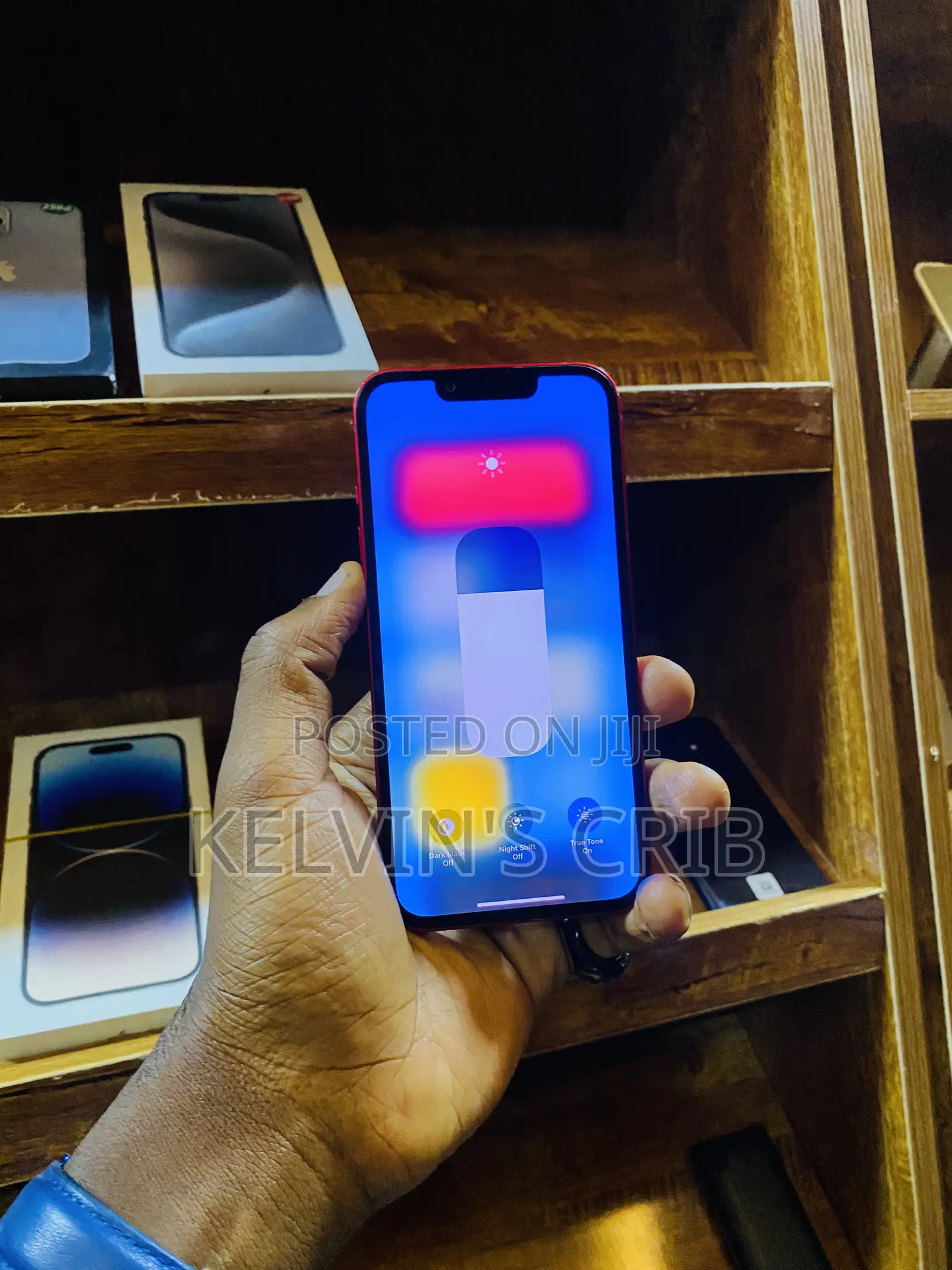 Apple iPhone 13 128 GB Red